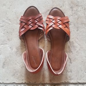 Universal Thread Woven Faux Leather Sandals 8.5
